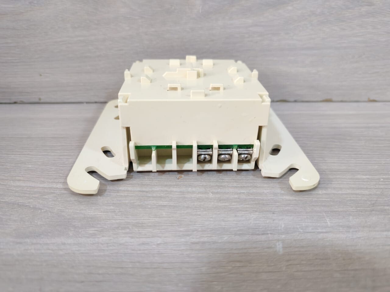 Bosch F.01U.012.578v Bosch FLM-420-I2-D Input Interface Module F.01U.012.578 8