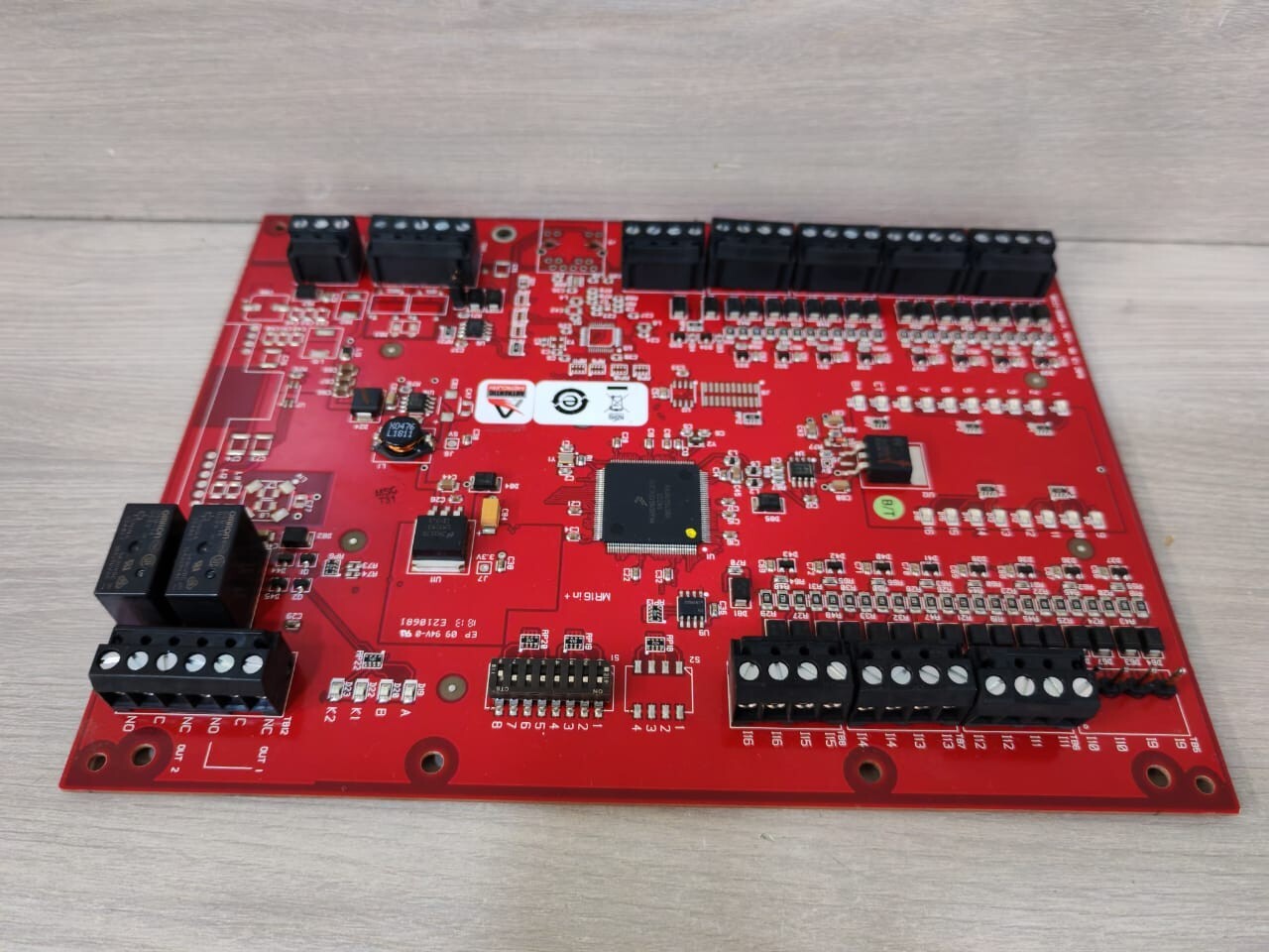 Mercury Security MR16in-S3 Mercury Security MR16in-S3 Controller Board Rev: 3.20.4 5