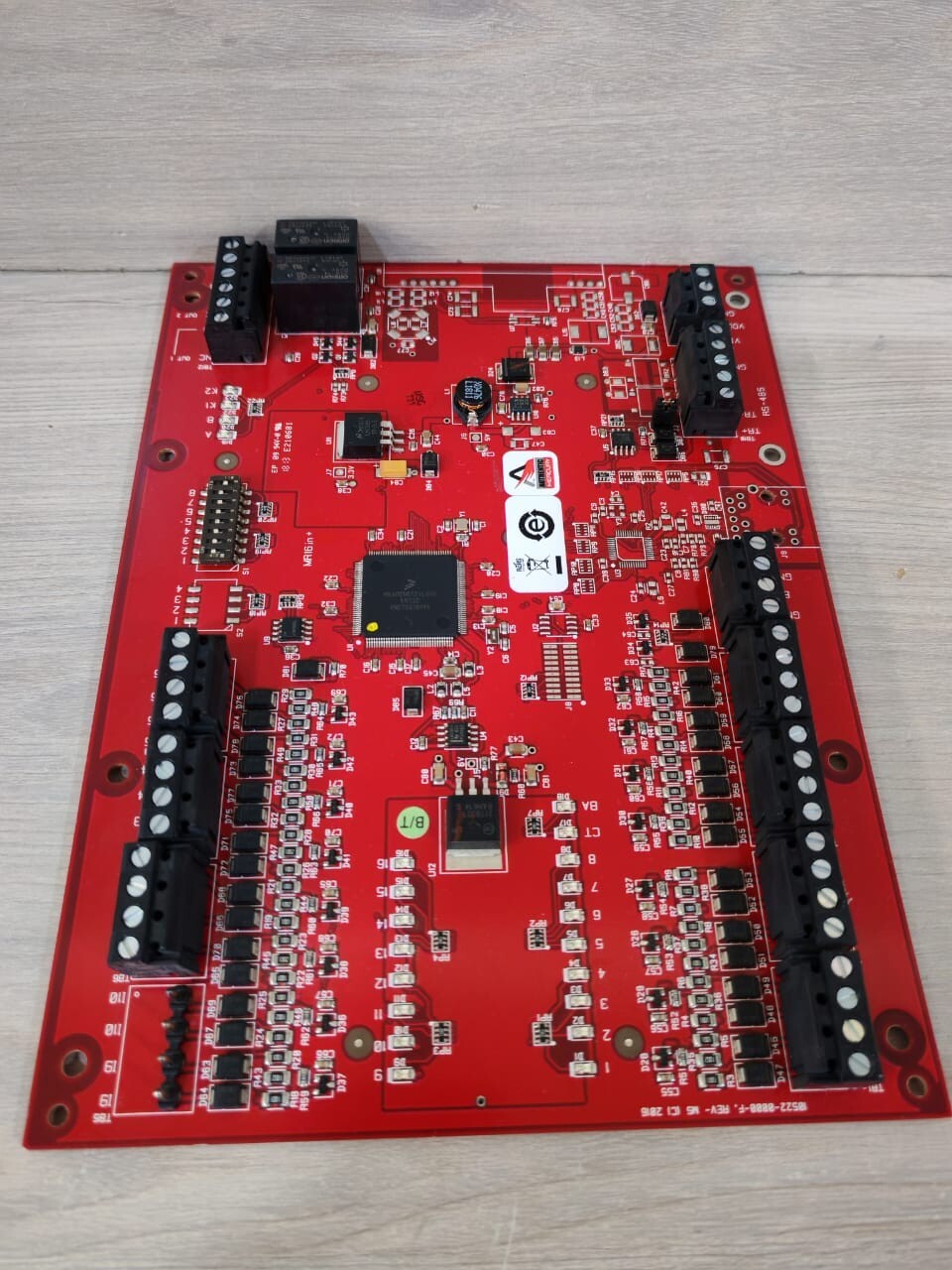 Mercury Security MR16in-S3 Mercury Security MR16in-S3 Controller Board Rev: 3.20.4 6