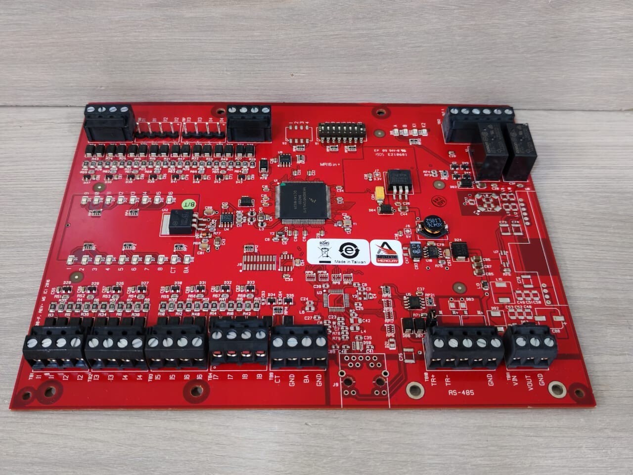 Mercury Security MR16IN-S3 Mercury Security MR16in-S3 Controller Board Rev: 3.21.0 5