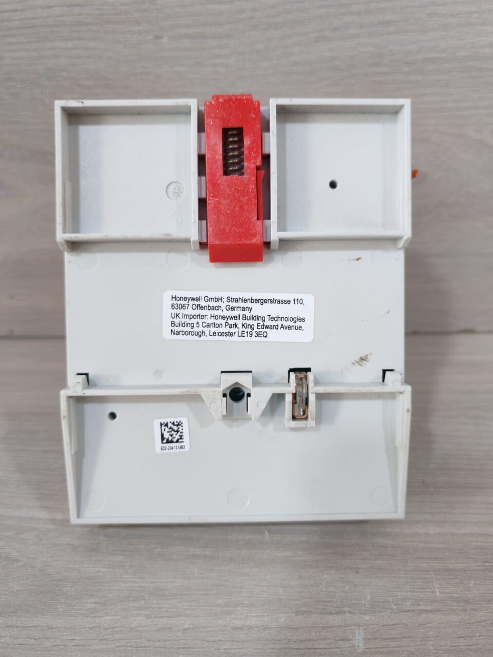 Honeywell XF824A Honeywell XF824A 6-Relay Digital Output Module 8