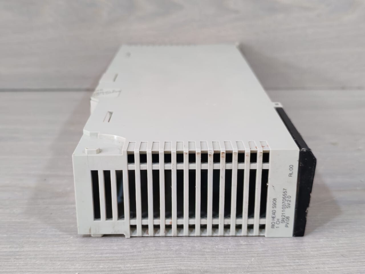 Schneider Electric 140 CRP 931 00 SCHNEIDER ELECTRIC 140 CRP 931 00 RIO HEAD S908 PV.08 SV.2.0 RL.00-WITHOUT COVER 9
