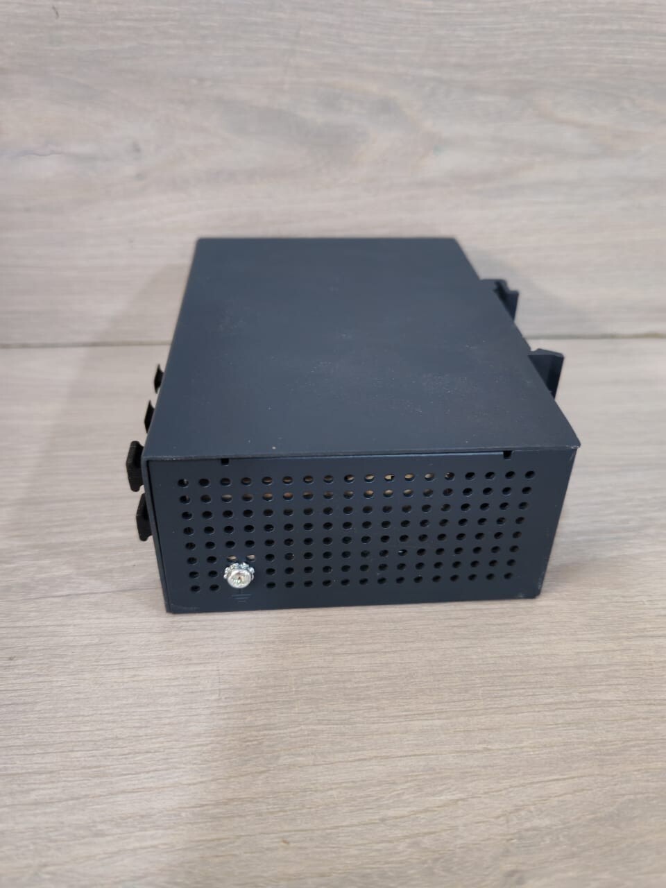 Advantech EKI-7706E-2FI Advantech EKI-7706E-2FI Industrial Ethernet Switch 12-48 VDC | 1.5A 10