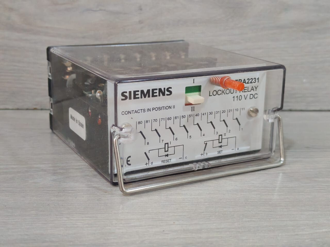 Siemens 7PA2231-0 SIEMENS 7PA2231-0 LOCK-OUT FAST RELAY 8 NC/NO PUSH BUTTON 110VDC 4