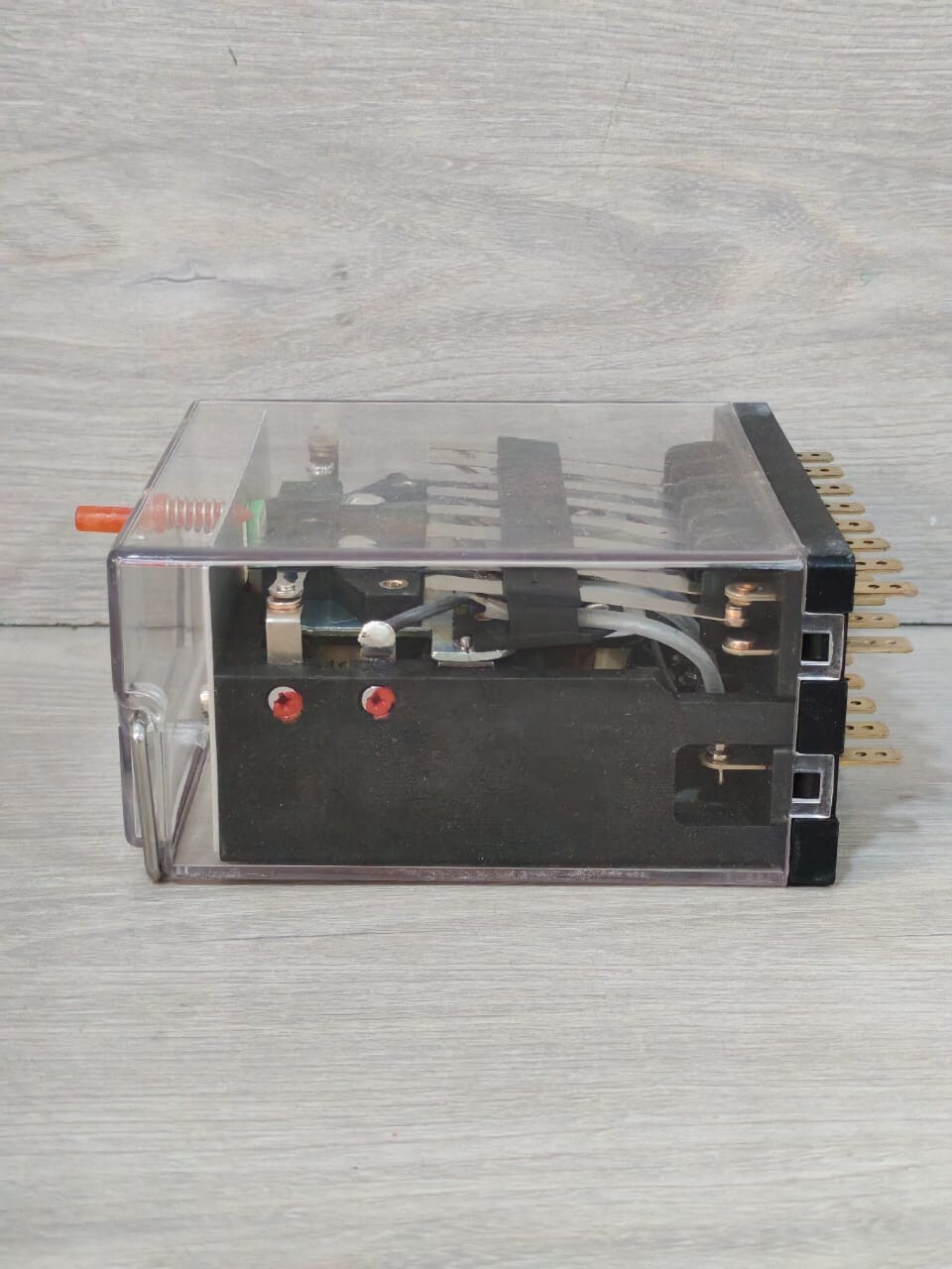 Siemens 7PA2231-0 SIEMENS 7PA2231-0 LOCK-OUT FAST RELAY 8 NC/NO PUSH BUTTON 110VDC 9