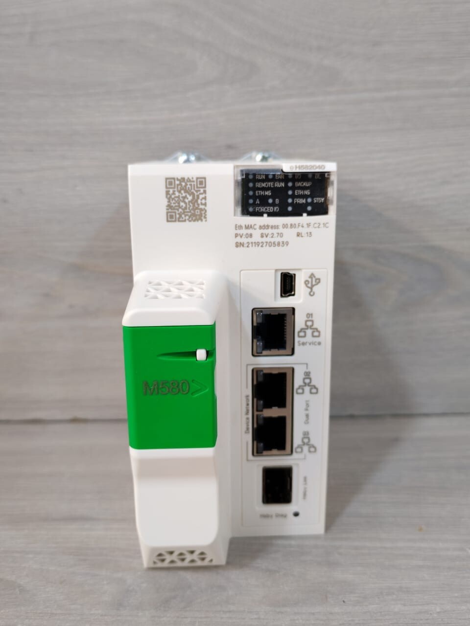Schneider Electric BMEH582040 SCHNEIDER ELECTRIC BMEH582040 M580 HSBY CPU LEVEL 2 FOR RIO 2