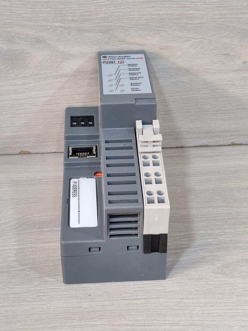 Allen-Bradley 430538 Allen-Bradley 1734-AENTK Ser. B POINT I/O Single Port Adaptor-K 430538 FW: 5.015 8