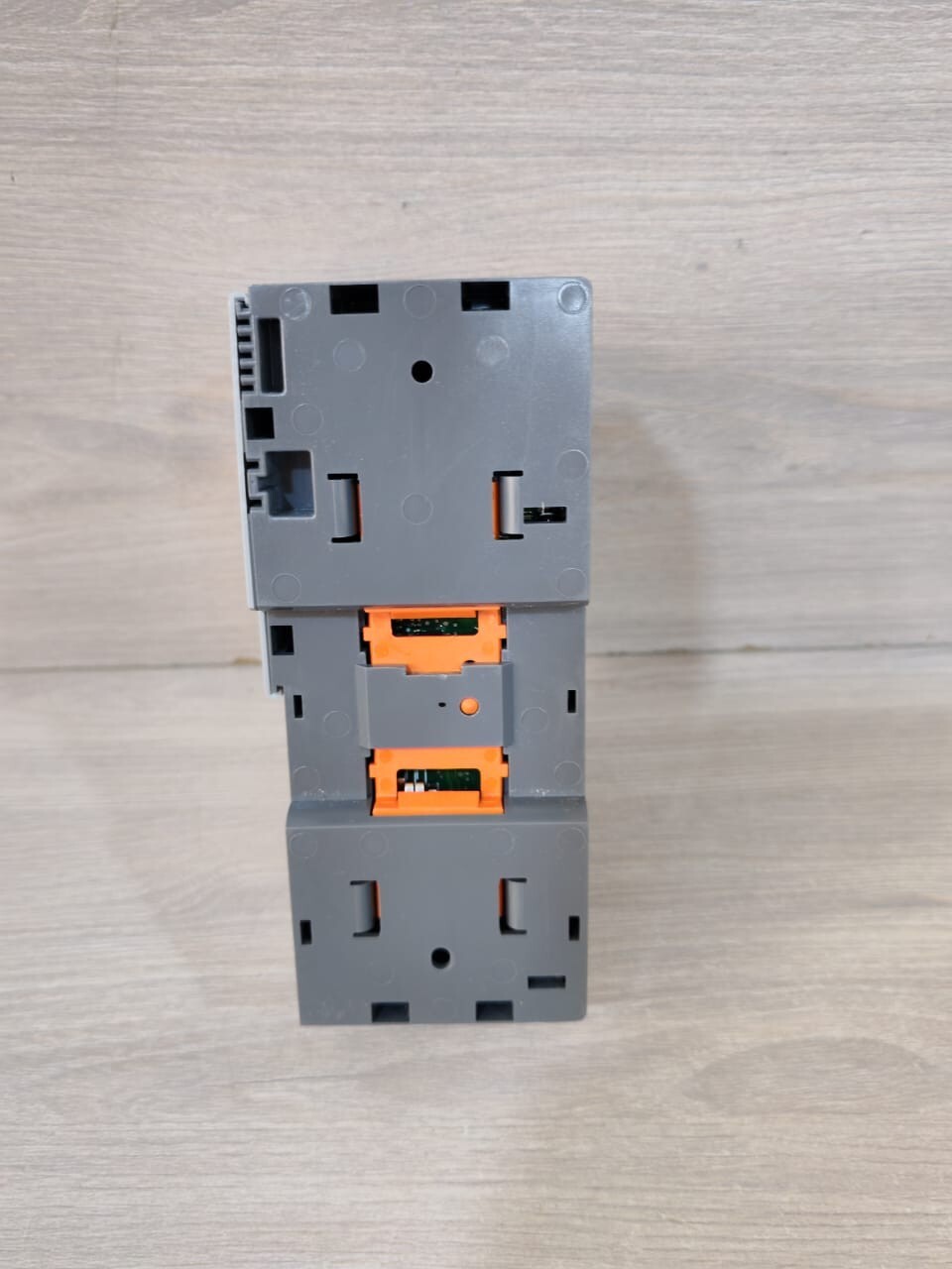 Allen-Bradley 430538 Allen-Bradley 1734-AENTK Ser. B POINT I/O Single Port Adaptor-K 430538 FW: 5.015 10