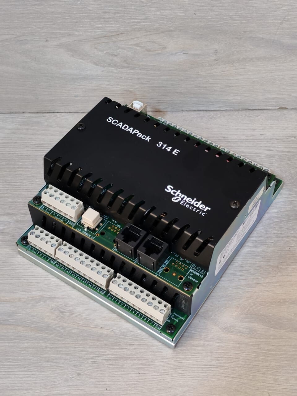 Schneider Electric TBUP314-EA55-AB00 SCHNEIDER ELECTRIC SCADAPACK 314 E TBUP314-EA55-AB00 REMOTE TELEMETRY UNIT 4