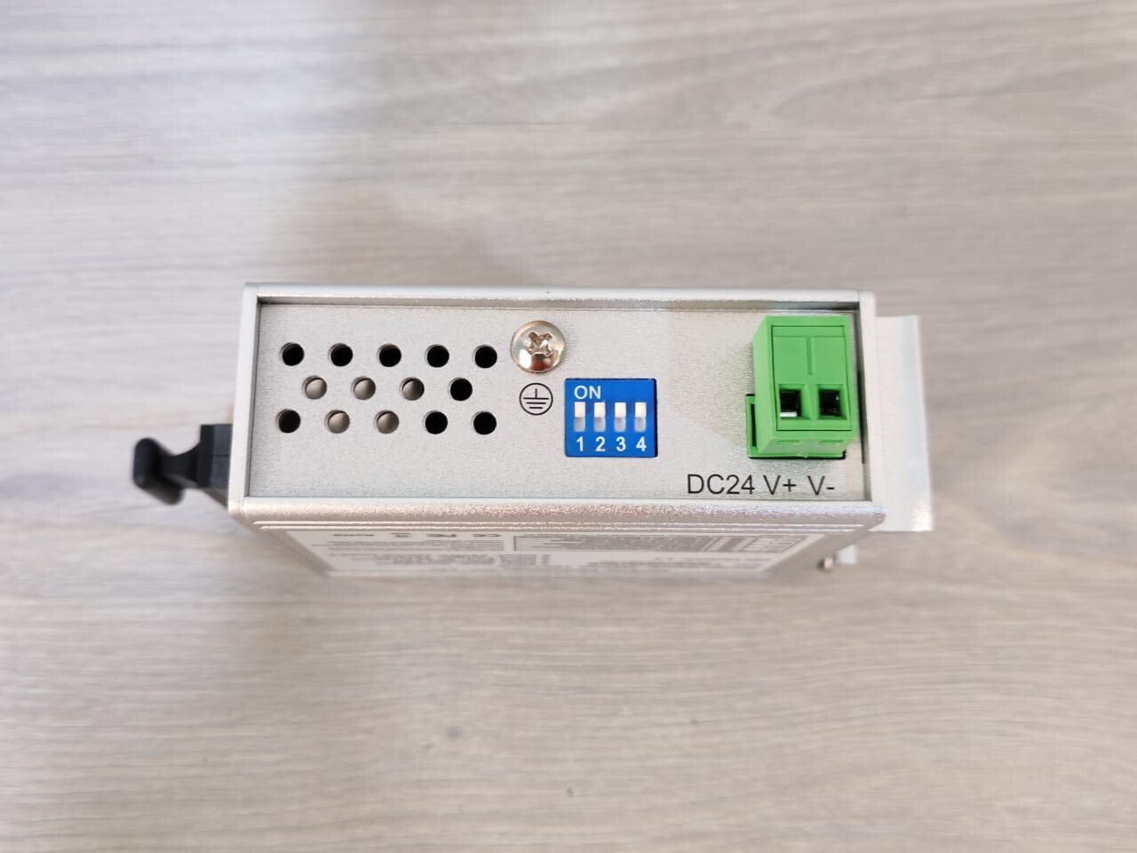 Korenix 1301-mw Korenix JetCon 1301-mw Converter, Fast Ethernet to Fibre Optic Ver: 1.1 8