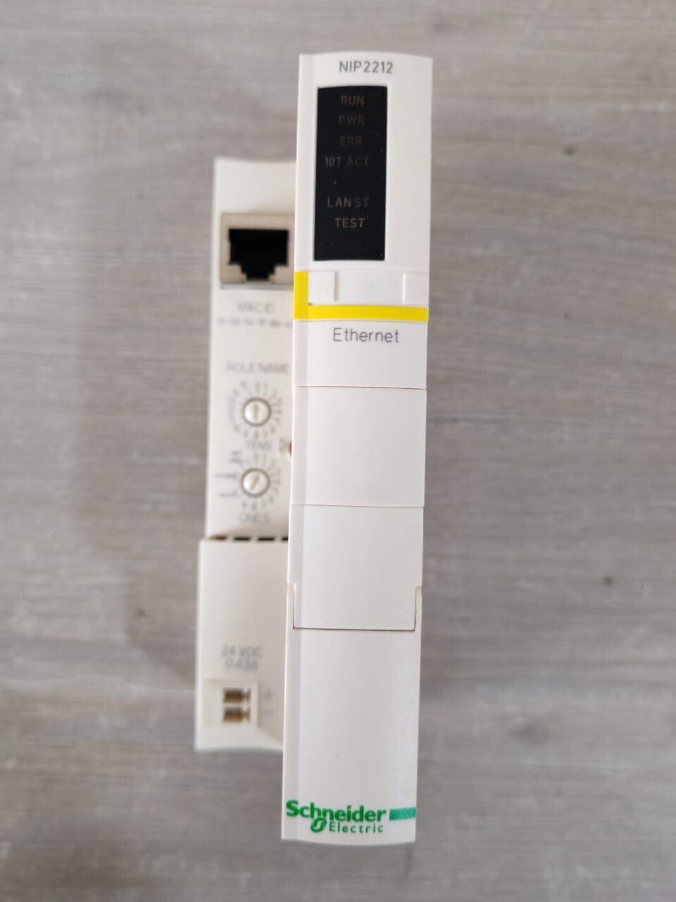 Schneider Electric STBNIP2212 Schneider Electric STBNIP2212 Ethernet MB TCP/IP NIM Standard 2