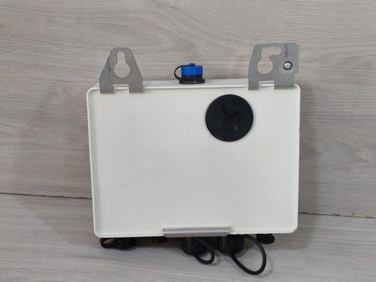 ABB FEA221300G1S0N3J1A13A6G5H1 ABB AQUAMASTER 3 F /FEA221300G1S0N3J1A1A3A6G5H1 ELECTROMAGNETIC FLOWMETER 8