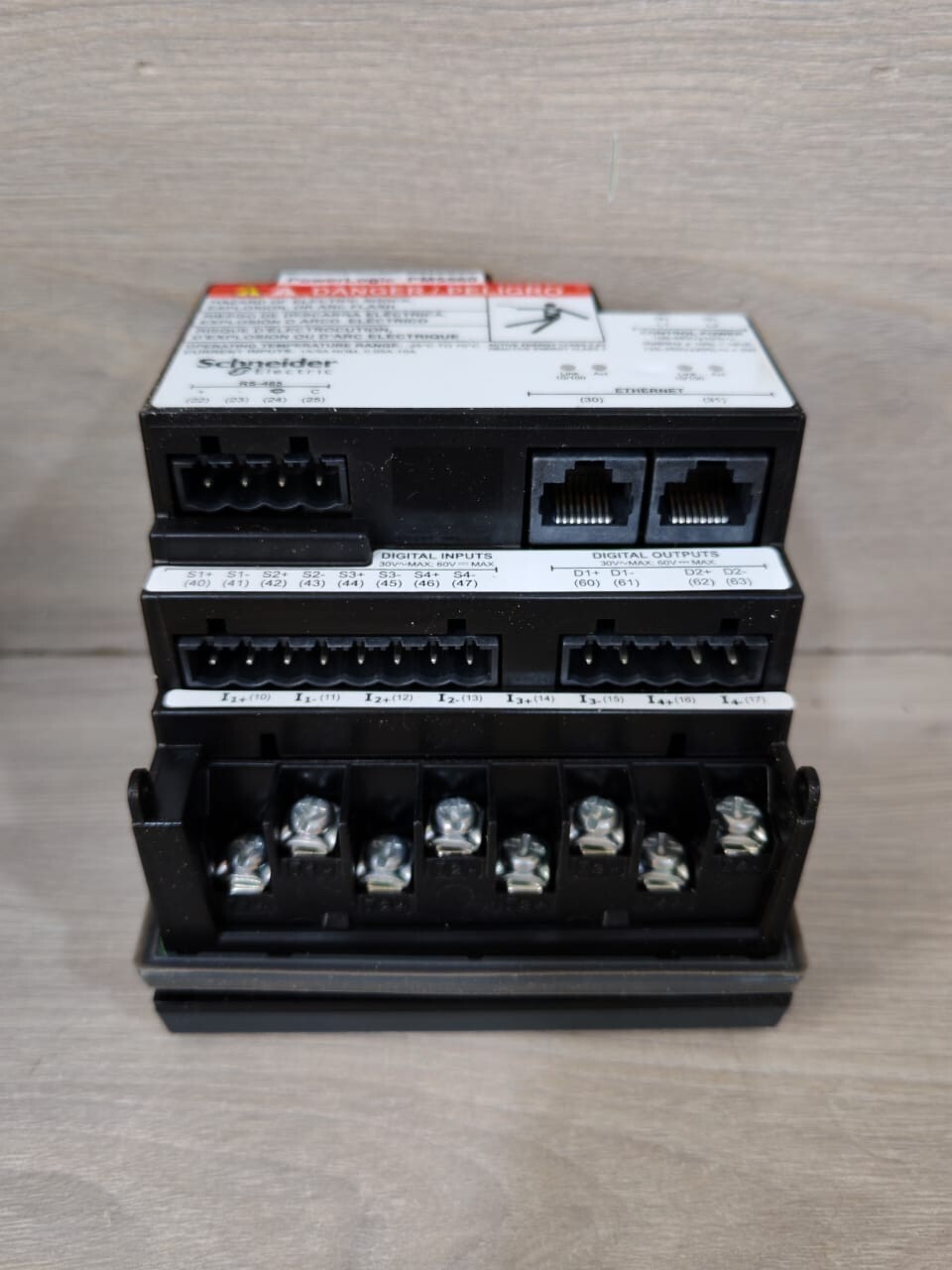 Schneider Electric METSEPM5560 Schneider Electric PM5560 Power Logic METSEPM5560 5
