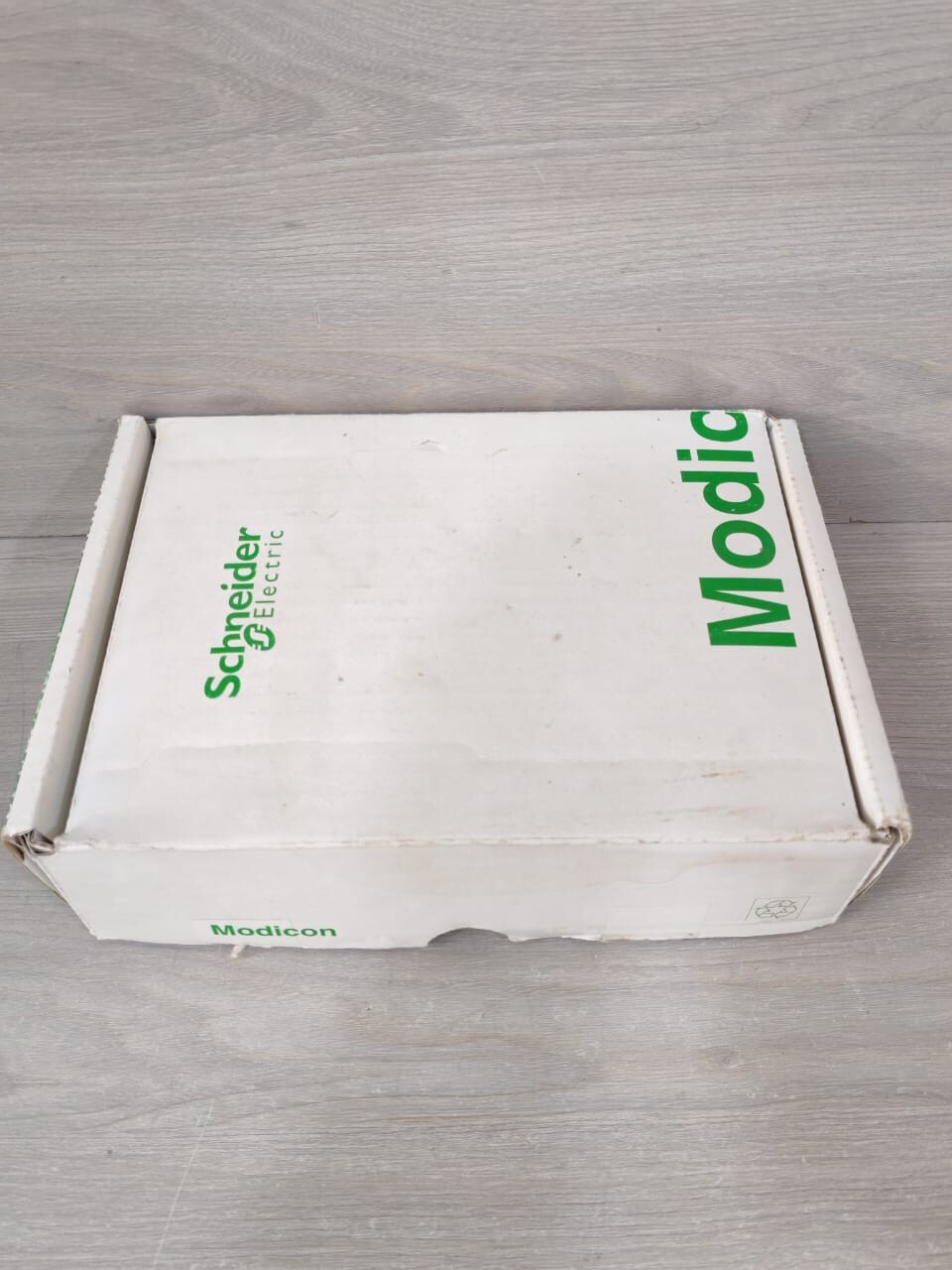 Schneider Electric TCSESM043F2CS0 Schneider-Electric TCSESM043F2CS0 ConneXium MAnaged Switch 2TX/2FX-SM 8