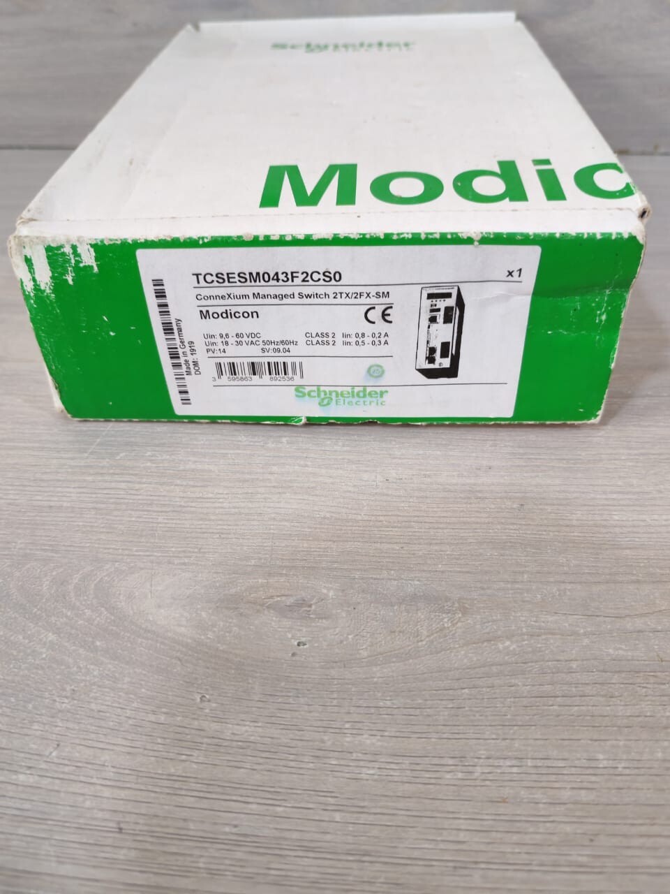 Schneider Electric TCSESM043F2CS0 Schneider-Electric TCSESM043F2CS0 ConneXium MAnaged Switch 2TX/2FX-SM 9