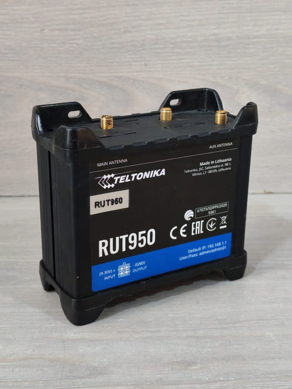 TELTONIKA RUT950 TELTONIKA RUT950 WIRELESS ROUTER 3