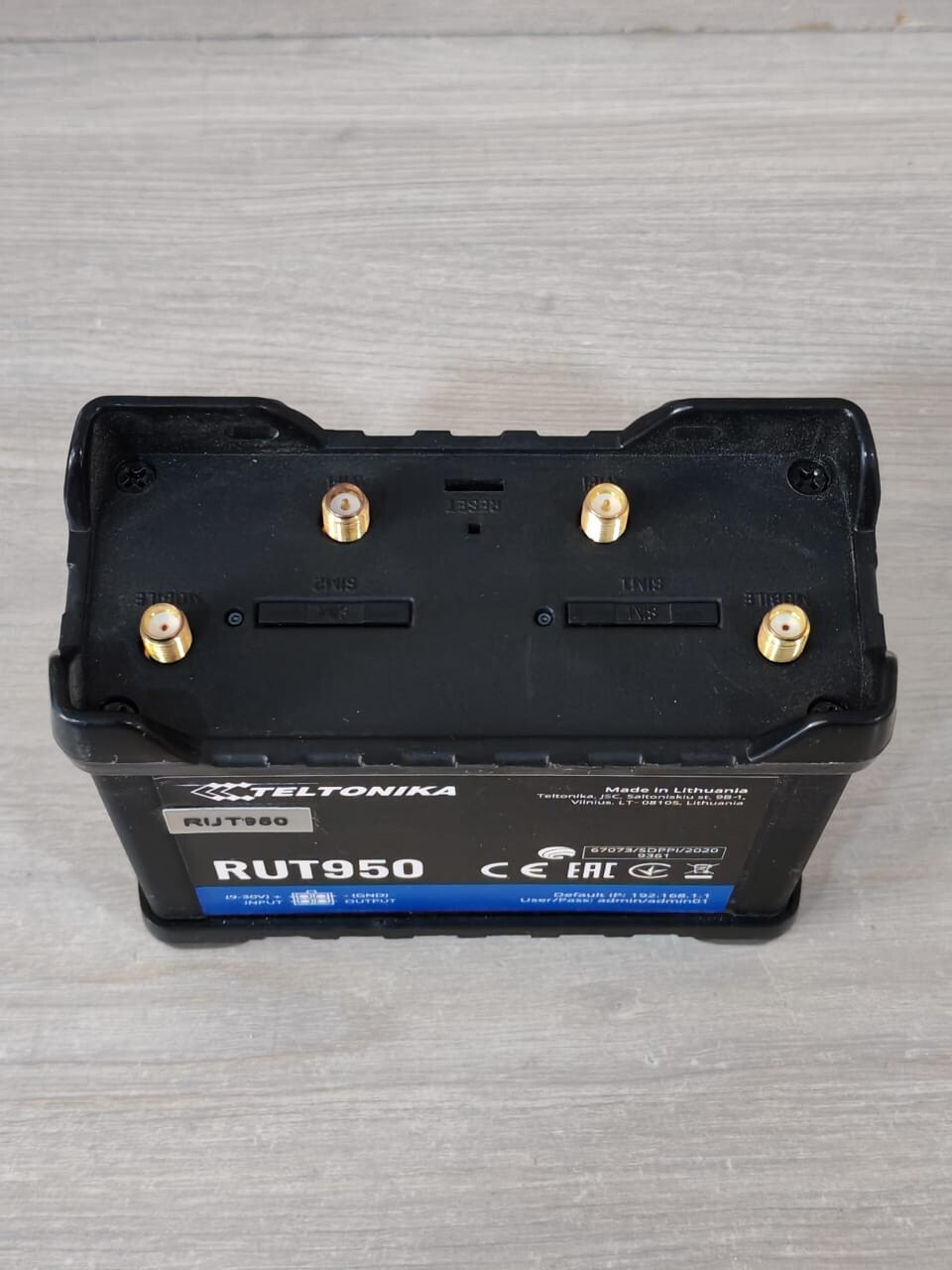 TELTONIKA RUT950 TELTONIKA RUT950 WIRELESS ROUTER 5