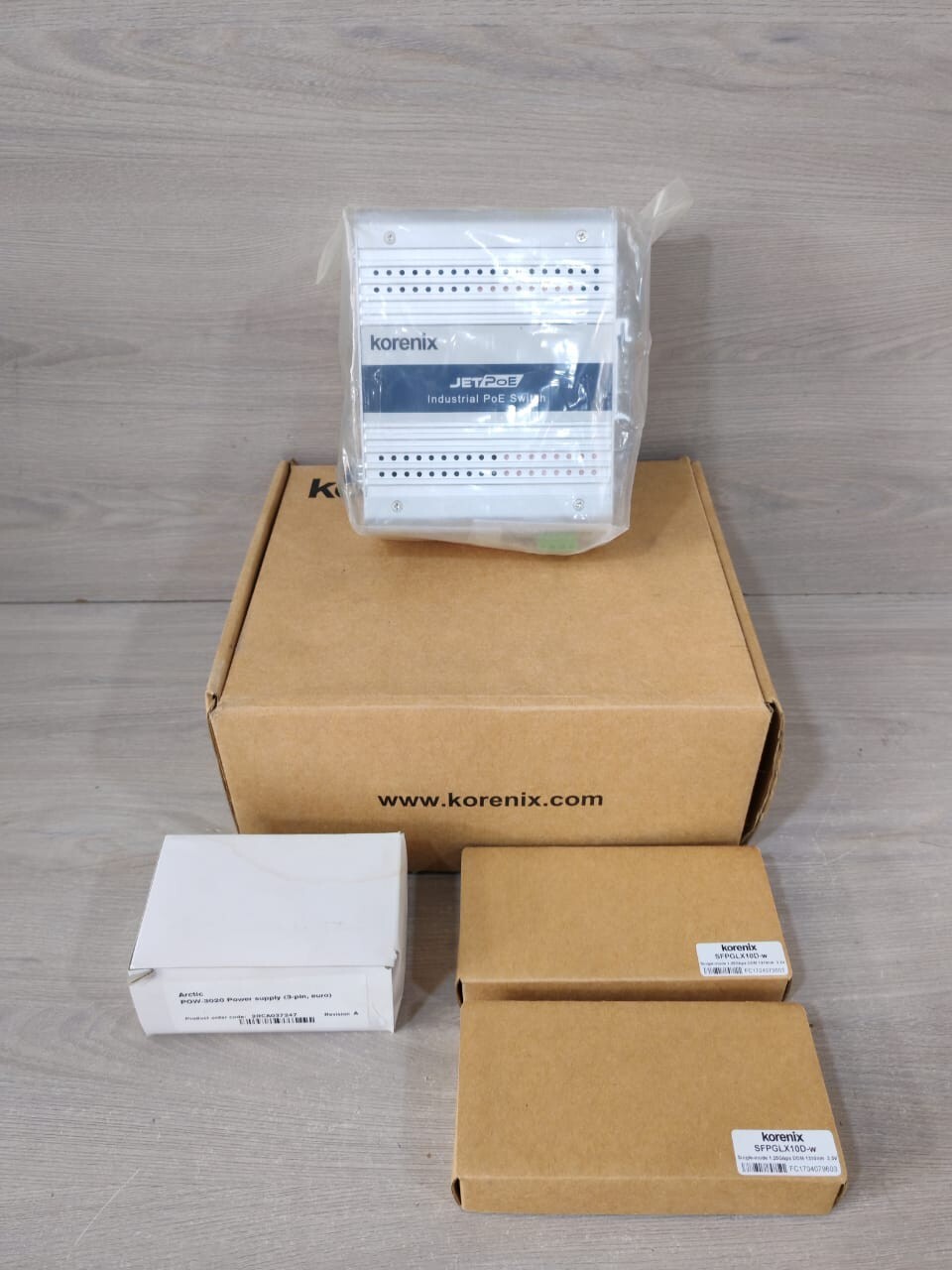 KORENIX JETNET 3810GF INDUSTRIAL 8-PORT POE+2-PORT GBE FIBER SWITCH