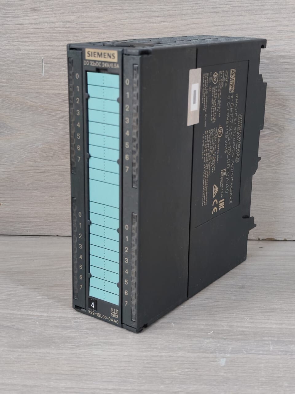 Siemens 6ES7322-1BL00-0AA0 SIEMENS SIMATIC S7-300 6ES7322-1BL00-0AA0 DIGITAL OUTPUT MODULE 6