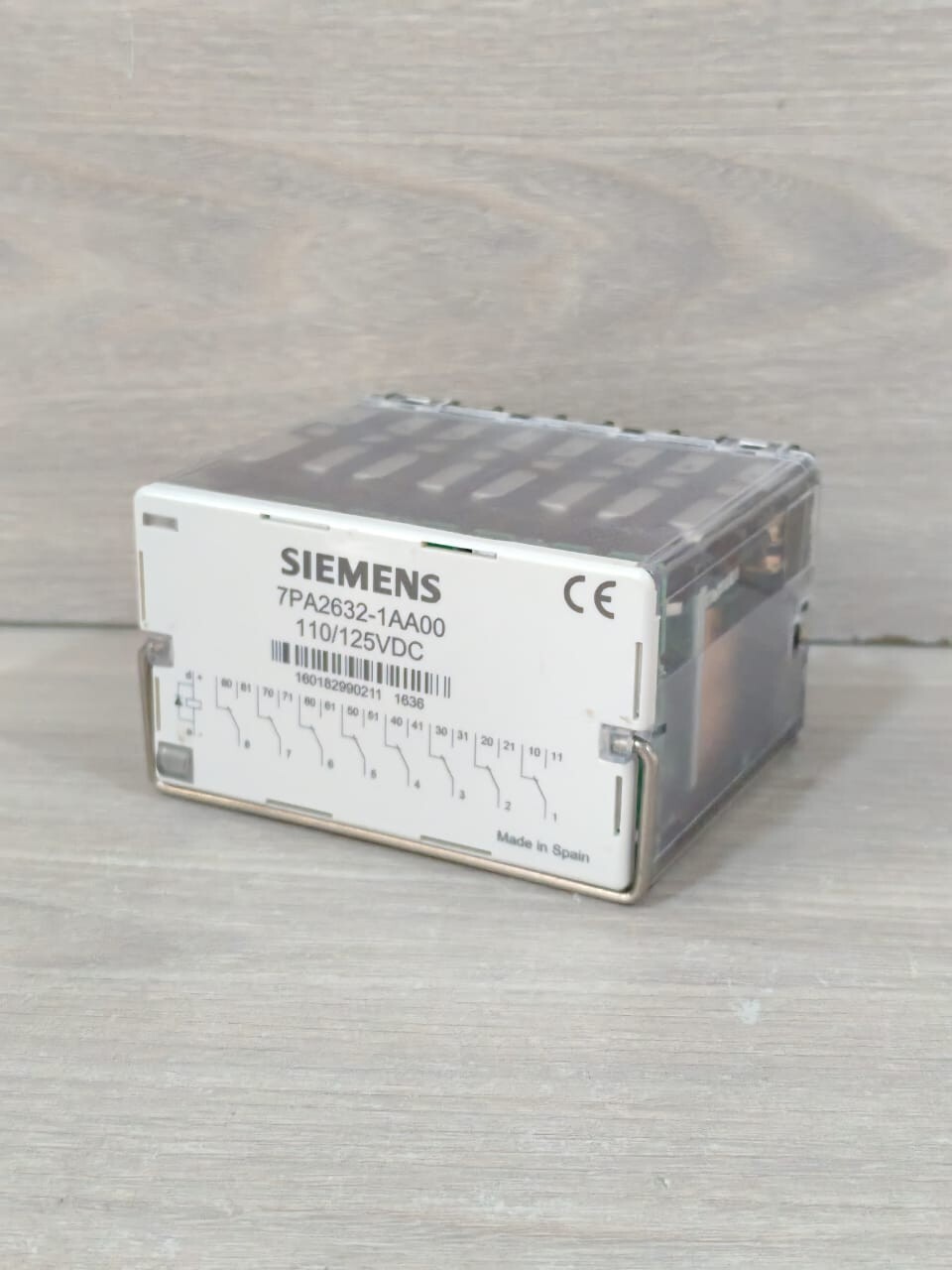 Siemens 7PA2632-1AA00 SIEMENS 7PA2632-1AA00 POWER RELAY 110/125VDC 4