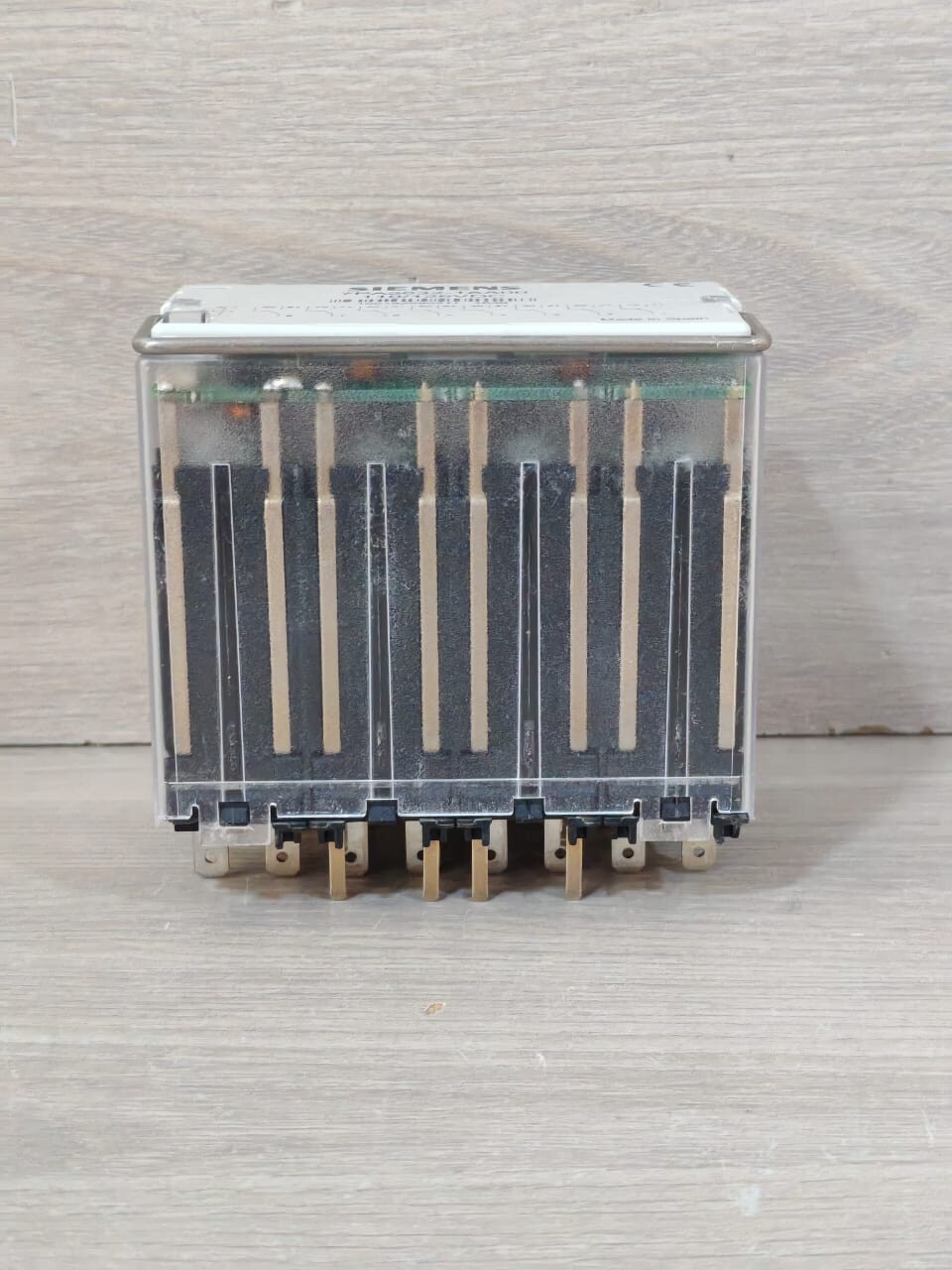 Siemens 7PA2632-1AA00 SIEMENS 7PA2632-1AA00 POWER RELAY 110/125VDC 7