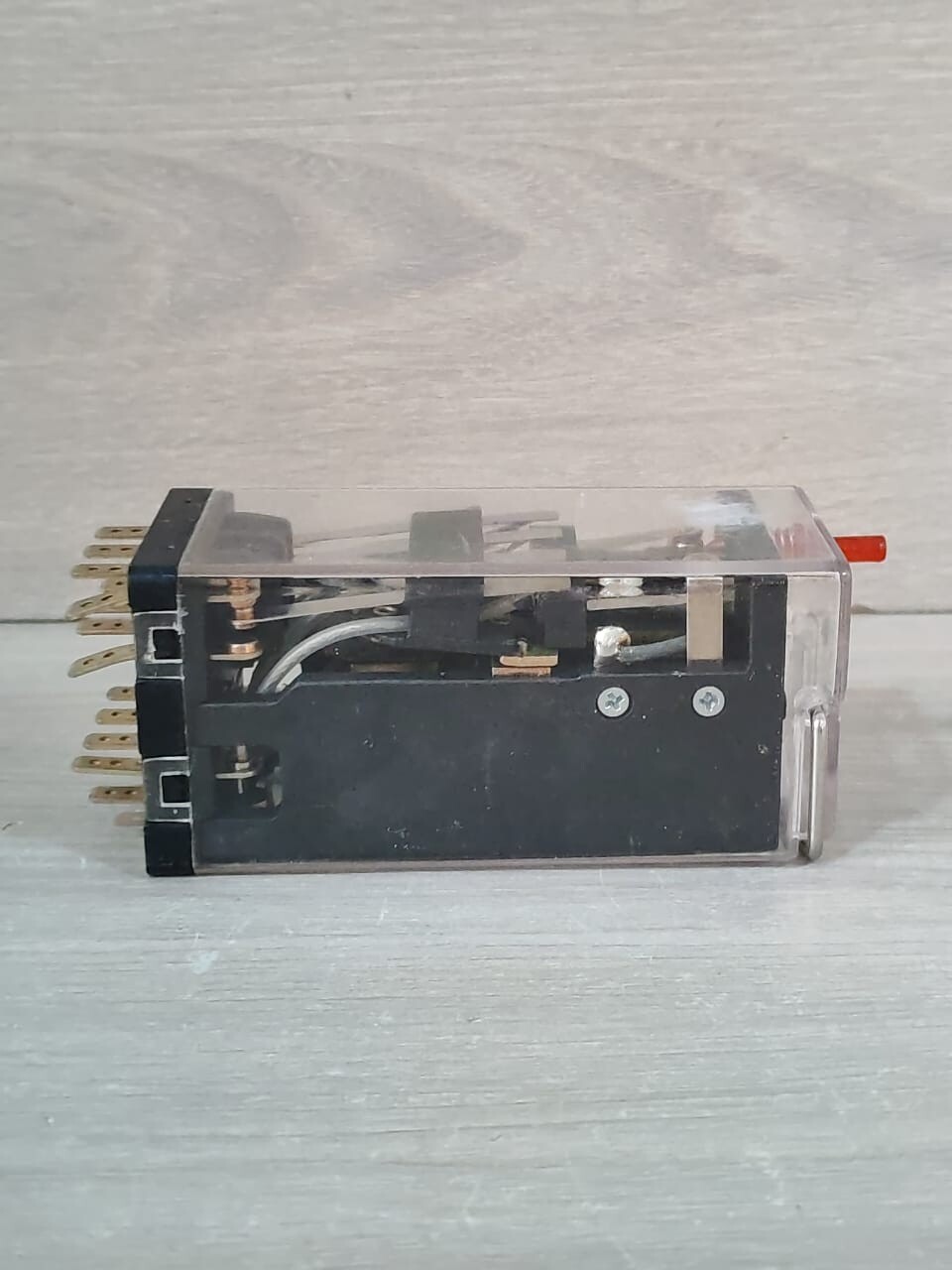 Siemens 7PA2331 SIEMENS 7PA2331 LOCKOUT FAST RELAY 4 NC/NO PUSH BUTTON 11OVDC 7