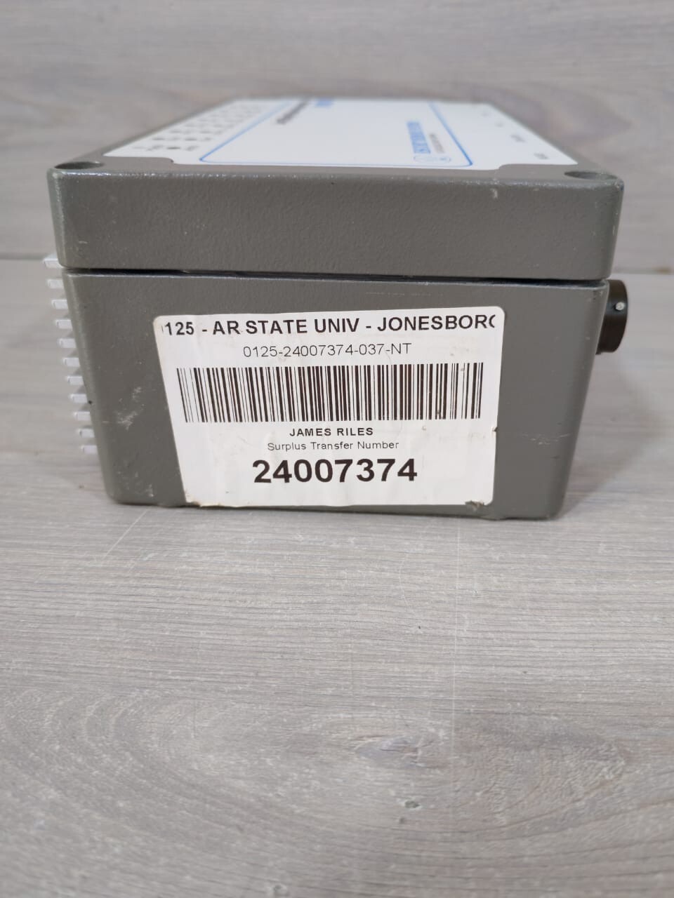 Escort Memory Systems LRP820 Escort Memory Systems LRP820 Long Range Passive Reader/Writer 9