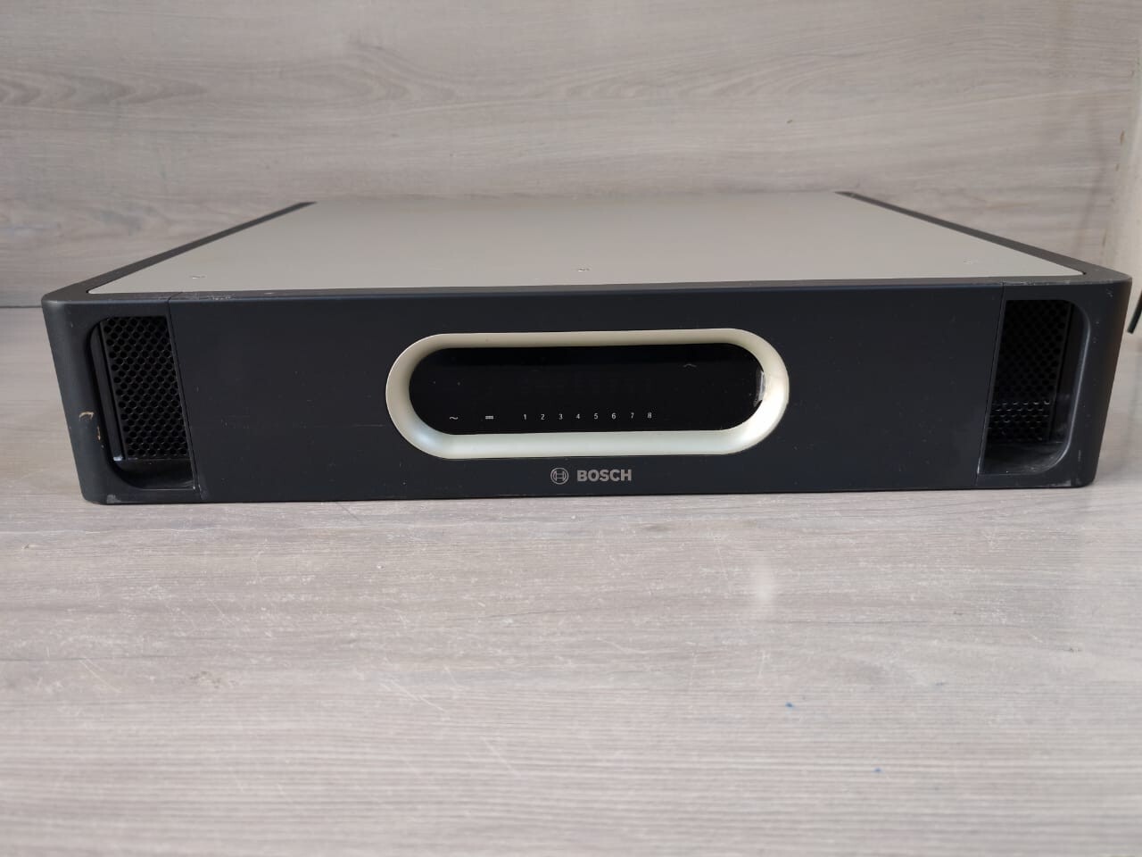 Bosch F01U294089 BOSCH PRS-8B060-EU / F01U294089 HW:07/10 AMPLIFIER 700W- W/O ANY ACCESSORIES 4