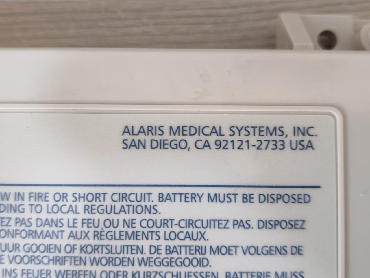 TOTEX U80209-1 Totex U80209-1 P/N: 49000197 REV.02 12 VOLT 4.0Ah NiMh Battery 5