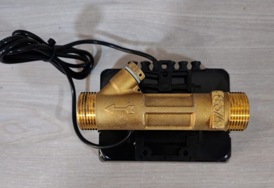 Danfoss DN15 DN15 DANFOSS 187F3701 Flow sensor for heating and cooling SonoSensor30 3