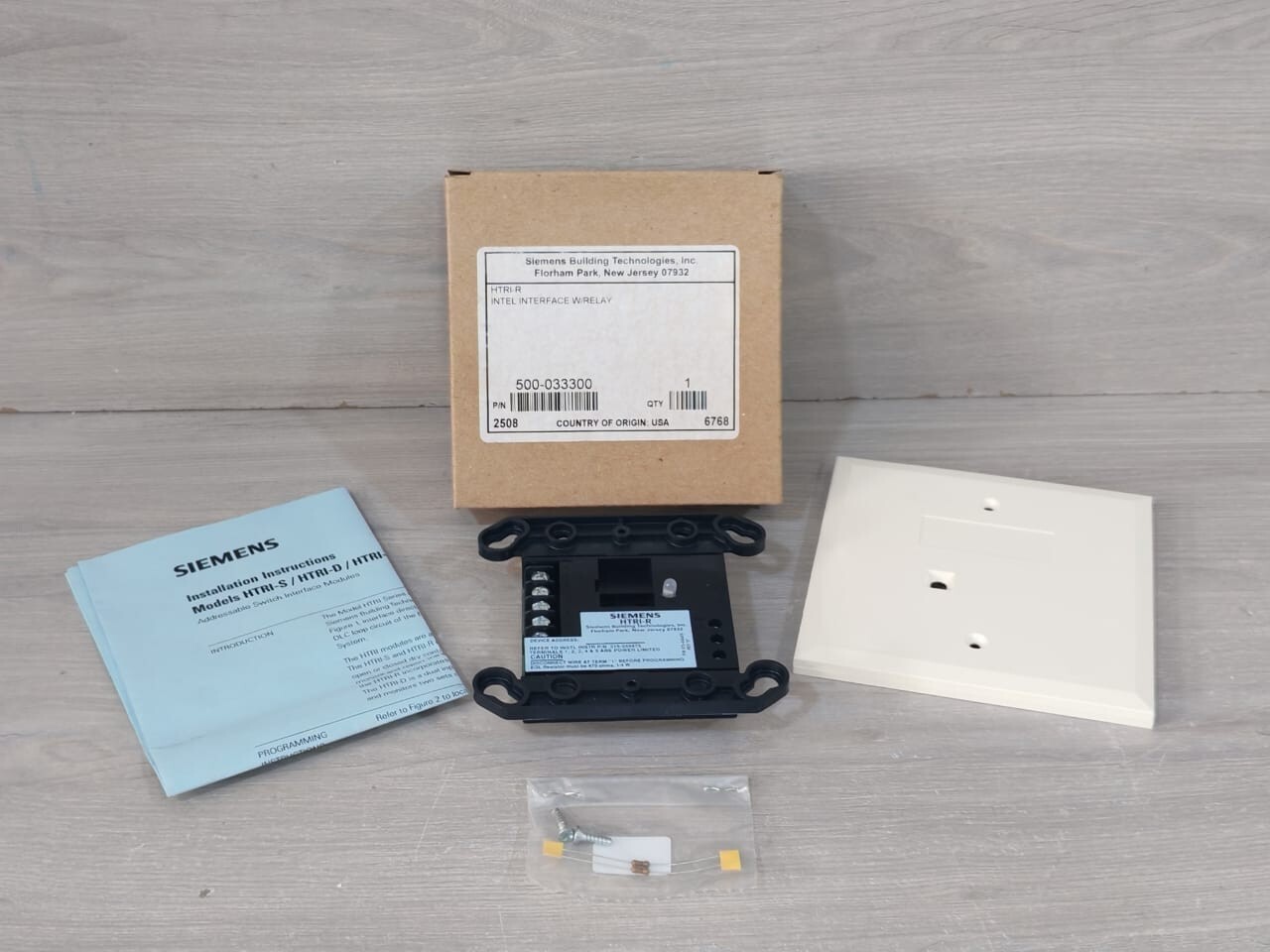 SIEMENS HTRI-R 500-033300 INTEL INTERFACE MODULE -RELAY 575-049478