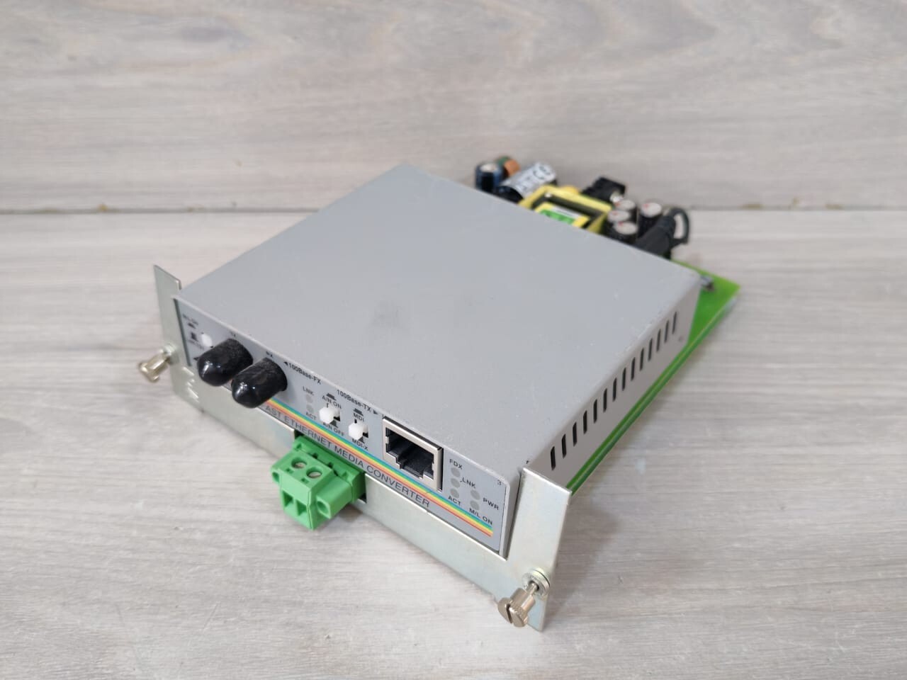 Allied Telesis MC101XL Allied Telesis MC101XL Fast Ethernet Media Converter 9