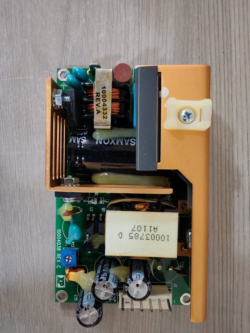 XP POWER ECM60US24 XP Power ECM60US24 10004038 100-240VAC 5060Hz 1.5A 7