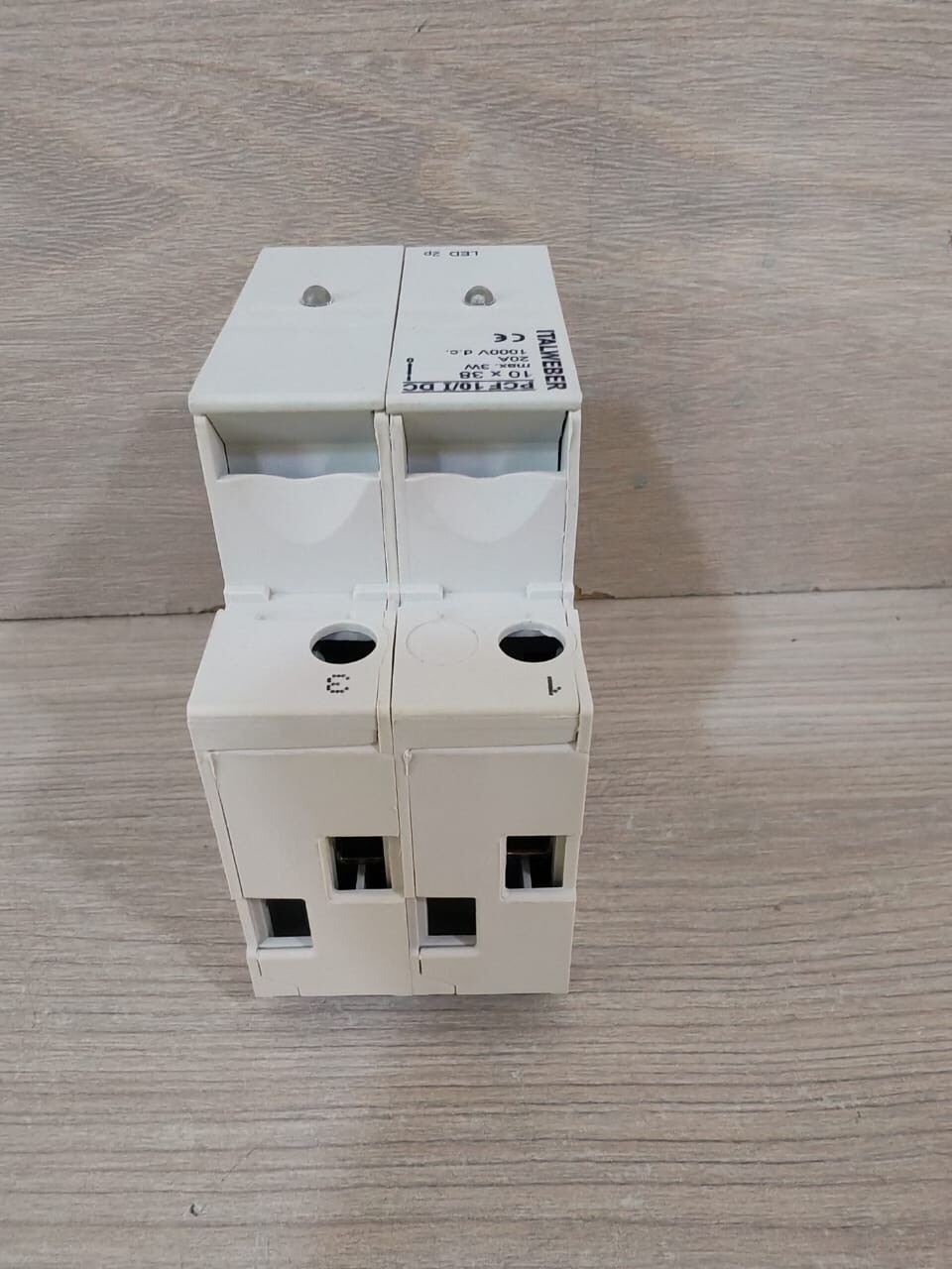 ITALWEBER PCF-10 ITALWEBER PCF 10/I DC 10x38 FUSE ISOLATOR 5
