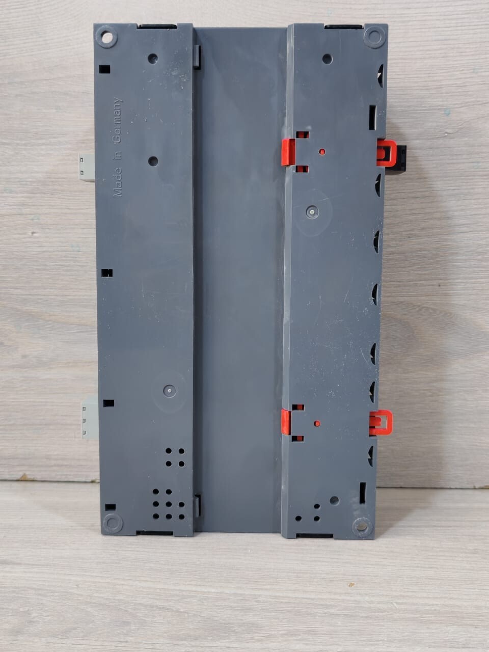 Honeywell CPO-RL6 HONEYWELL CPO-RL6 Room Controller 6AO, 10UI, 4 RELAYS, 4 TRIACS 6