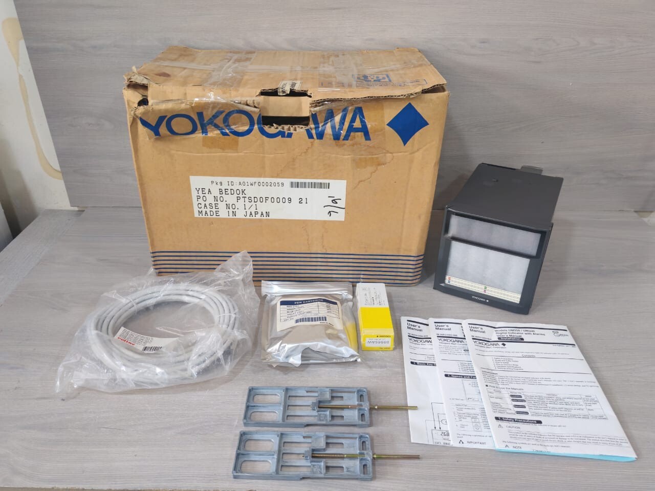 YOKOGAWA UR1000 DIGITAL CHART RECORDER 436004