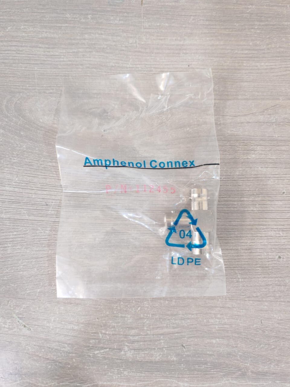 AMPHENOL CONNEX 112455 AMPHENOL CONNEX 112455 BNC "T "ADAPTOR JACK 2