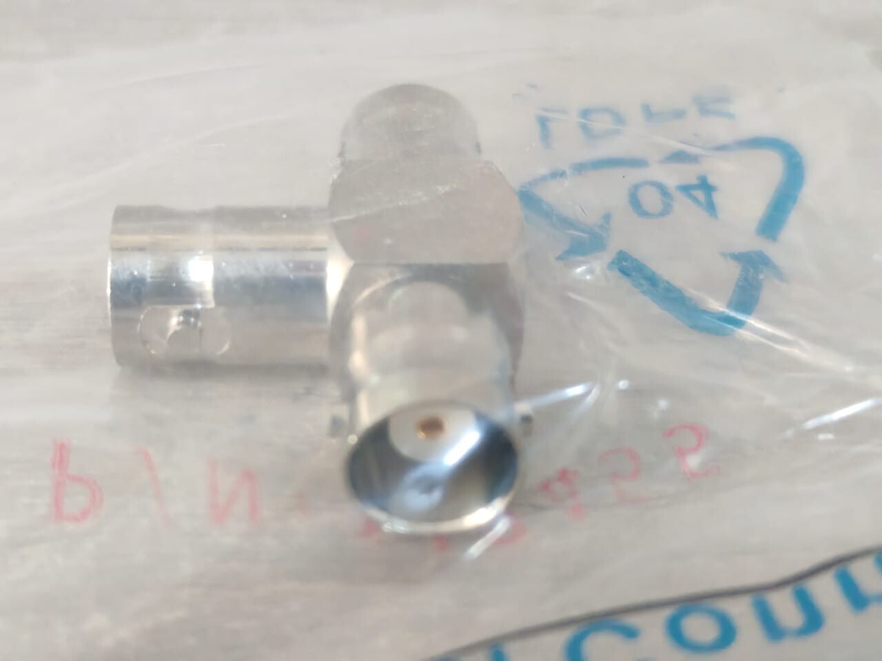AMPHENOL CONNEX 112455 AMPHENOL CONNEX 112455 BNC "T "ADAPTOR JACK 5