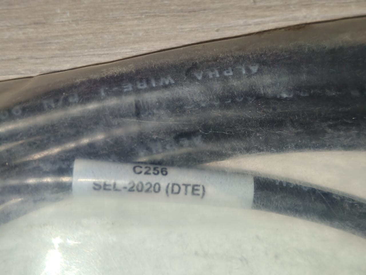 SCHWEITZER ENGINEERING LABORATORIES C256 SEL SCHWEITZER ENGINEERING LABORATORIES C256 9-PIN MALE CONNECTOR 8 FEET 4