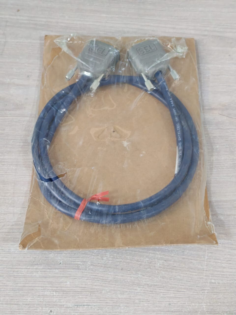 SCHWEITZER ENGINEERING LABORATORIES C273A-4 SEL SCHWEITZER ENGINEERING LABORATORIES C273A-4 9IN MALE CONNECTOR 4 FEET 6