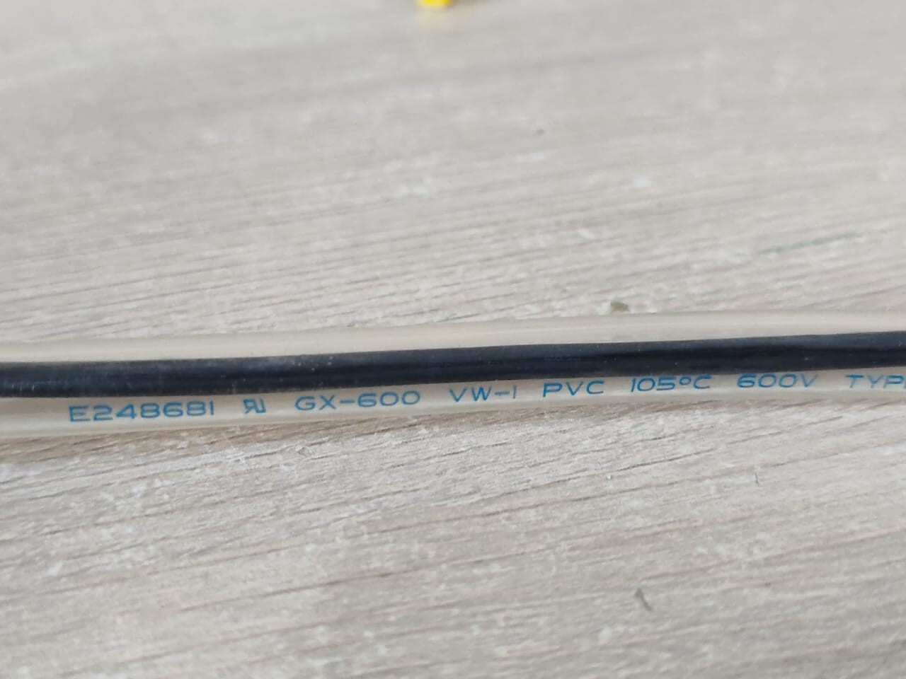 Pusheng E248681 Pusheng OFT E248681 GX-600 VW-1 PVC 105°C 600V (90 cm) 2