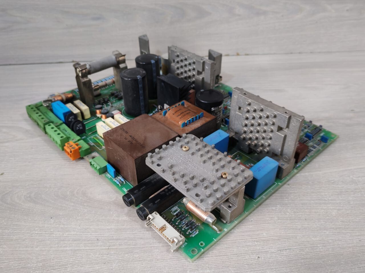 Siemens C98043-A1400-L5 SIEMENS C98043-A1400-L5 EXPANSION MODULE ERZ.STAND C 8