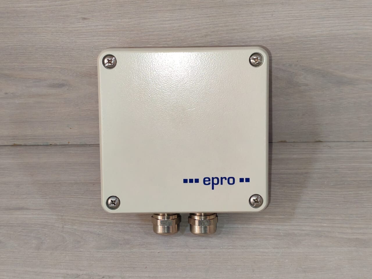 EPRO 3311/010-000 EPRO MMS 3311/010-000 TRANSMITTER - WITH OLD STOCK BOX 3