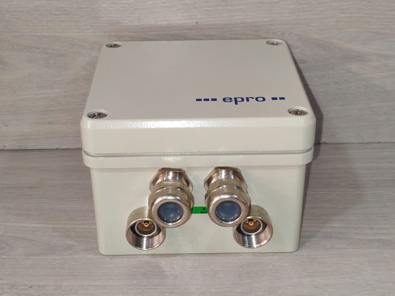 EPRO 3311/010-000 EPRO MMS 3311/010-000 TRANSMITTER - WITH OLD STOCK BOX 6