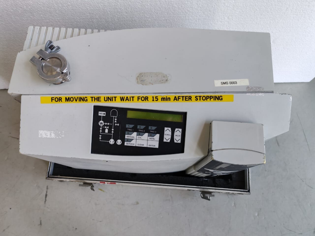 LEYBOLD L  200 LEYBOLD Vaseco L 200 HELIUM LEAK DETECTOR, UNIT; PUMP, VACUUM 9