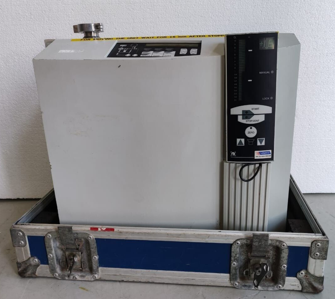 LEYBOLD Vaseco L 200 HELIUM LEAK DETECTOR, UNIT; PUMP, VACUUM