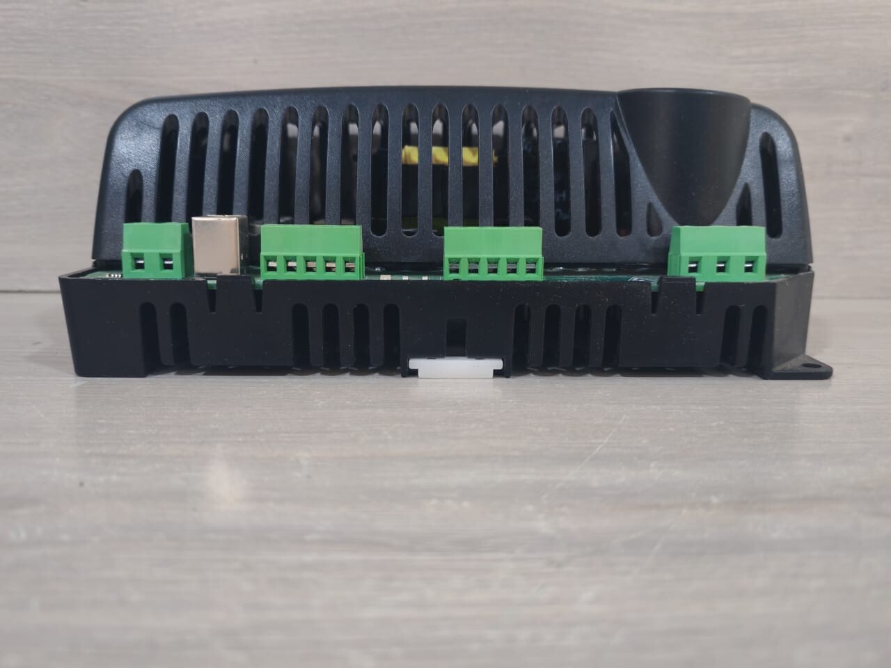 DSE DSE-9470 DSE 9470-006-01 Intelligent Battery Charger 4