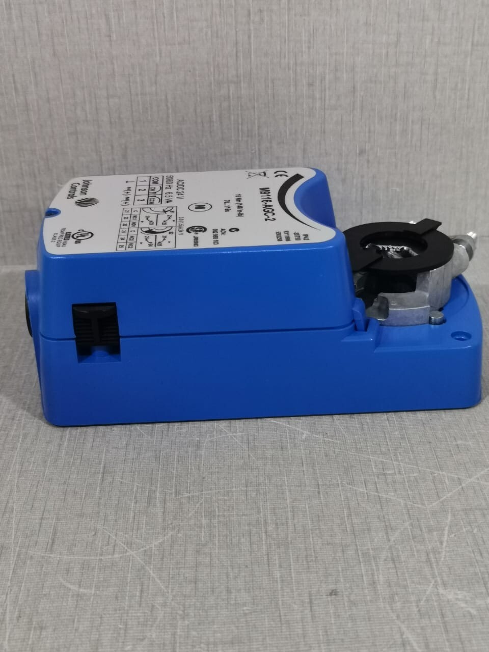 Johnson Controls M9116-AGC-2 Johnson Controls M9116-AGC-2 ELECTRIC MOTOR ACTUATOR 140 IN-LB/16NM 24VAC/VDC 7