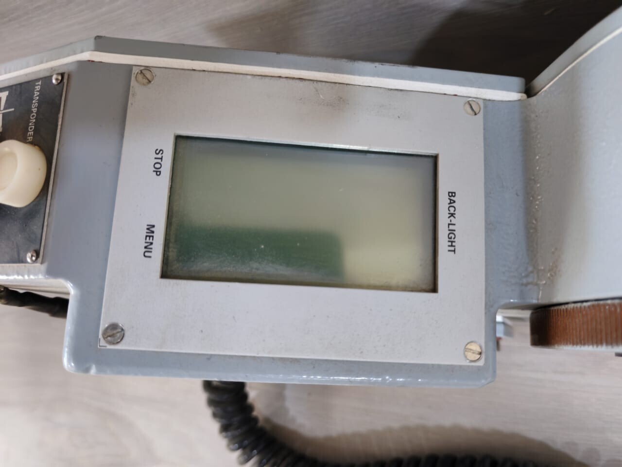 WHESSOE S.A 1216 WHESSOE S.A TAPE MODEL: 1216 LEVEL AND TEMPERATURE PORTABLE GAUGE 6