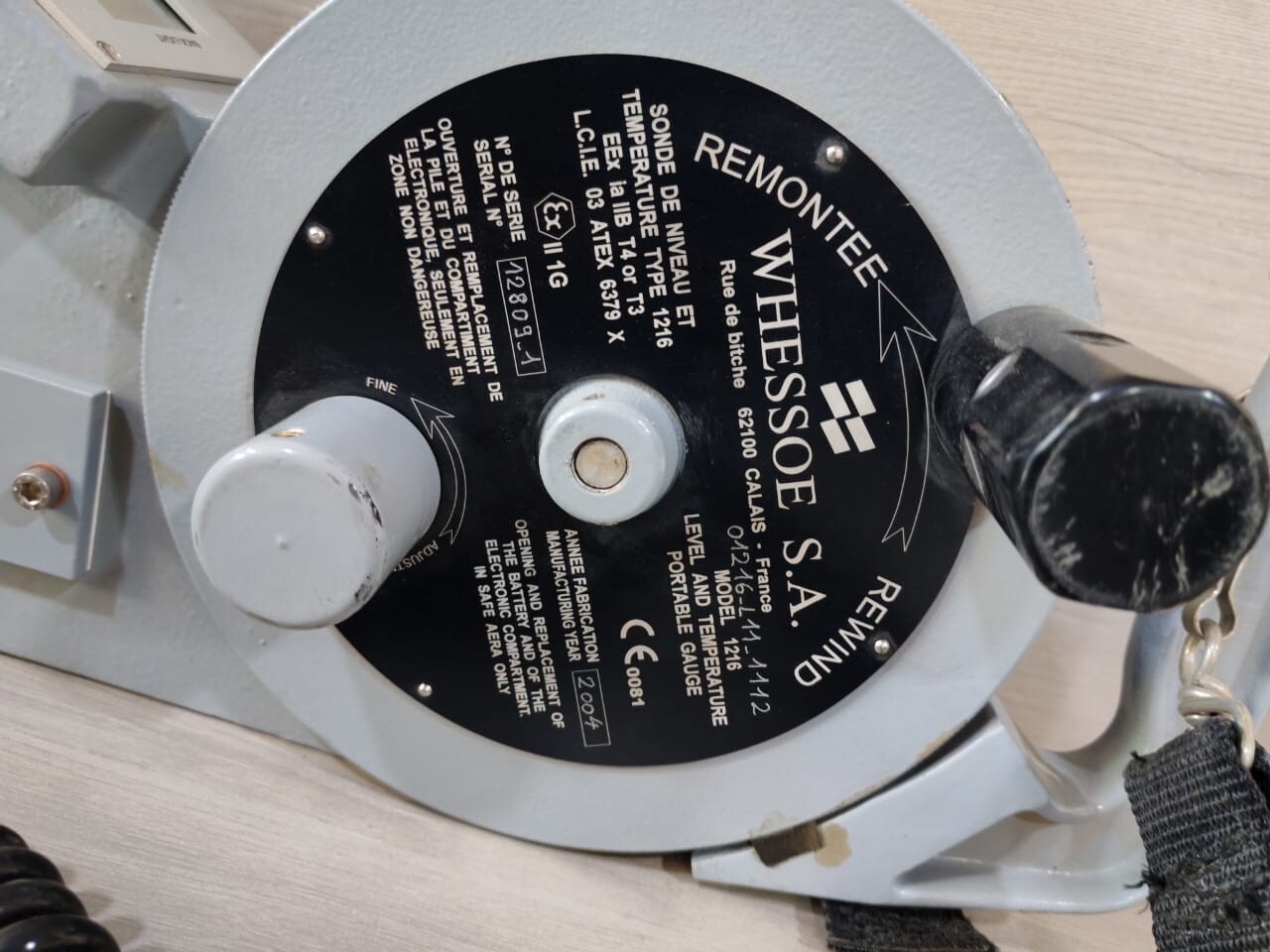 WHESSOE S.A 1216 WHESSOE S.A TAPE MODEL: 1216 LEVEL AND TEMPERATURE PORTABLE GAUGE 10